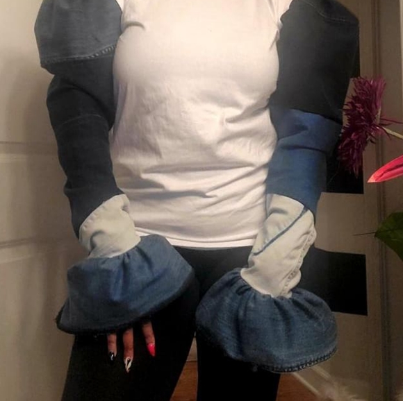 The 🦋 puffy sleeve tee - Picture 4 of 4